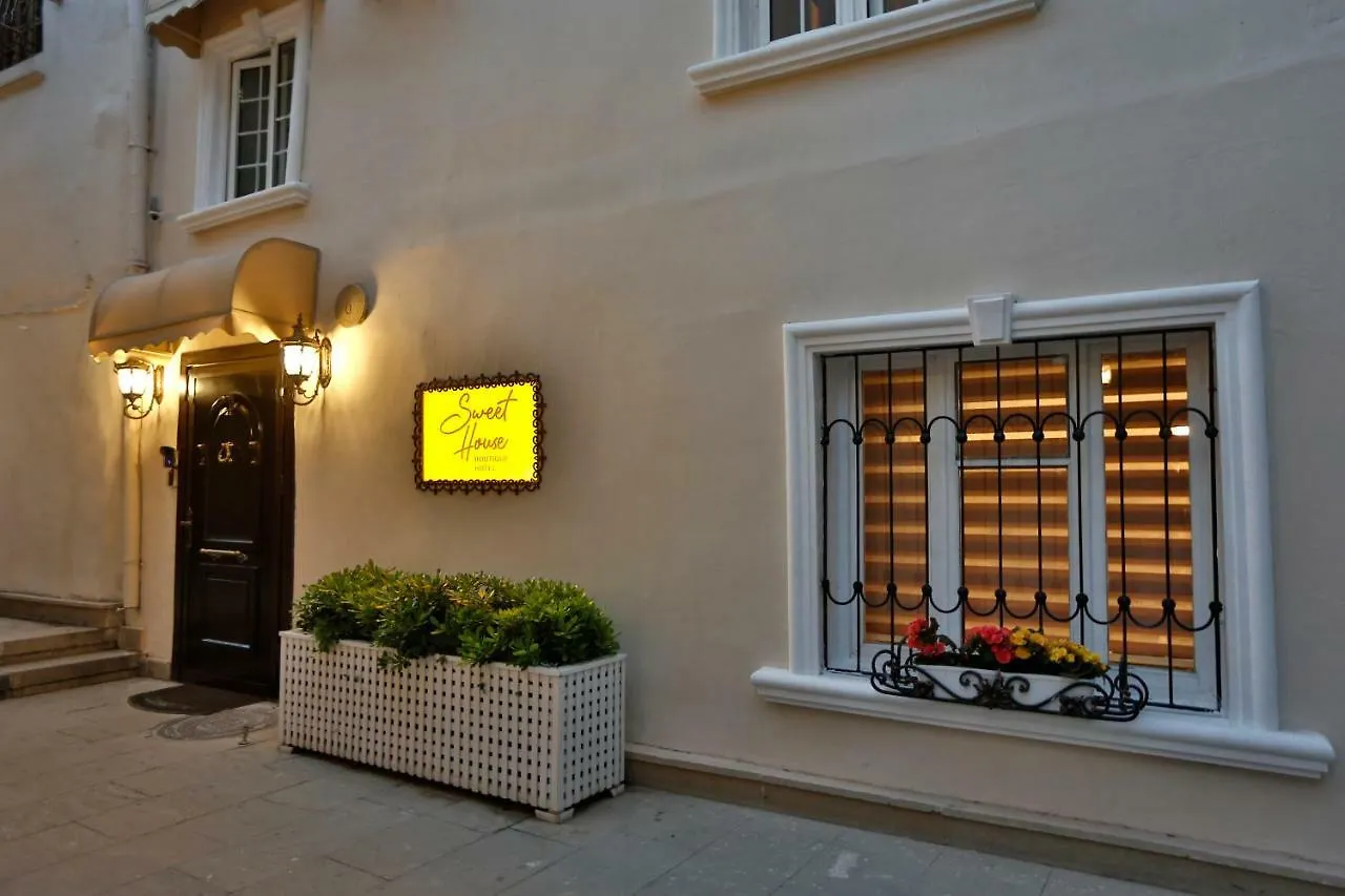 Sweet House Boutique Hotel Baku 4*,  Azerbaijan